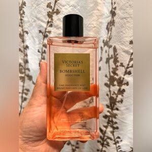 Victoria's Secret Bombshell Seduction Mist NWT